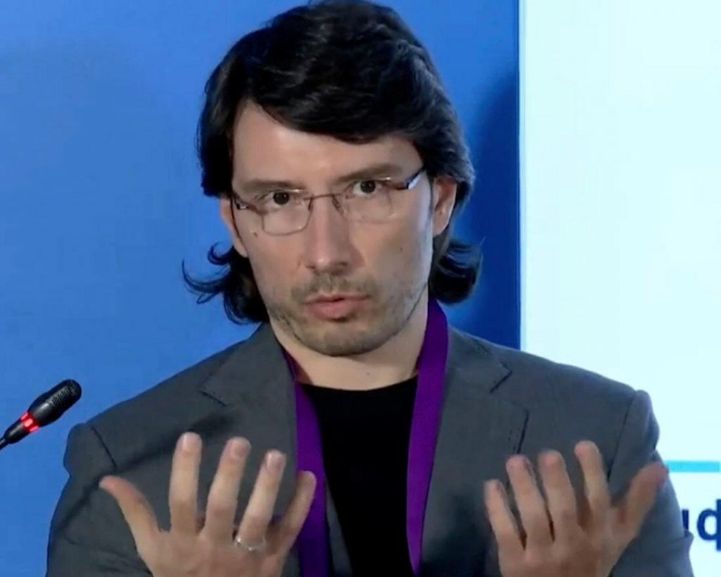 Бардинцев Игорь Юрьевич , директор по развитию цифровых технологий (CDO) в «Северсталь Менеджмент»